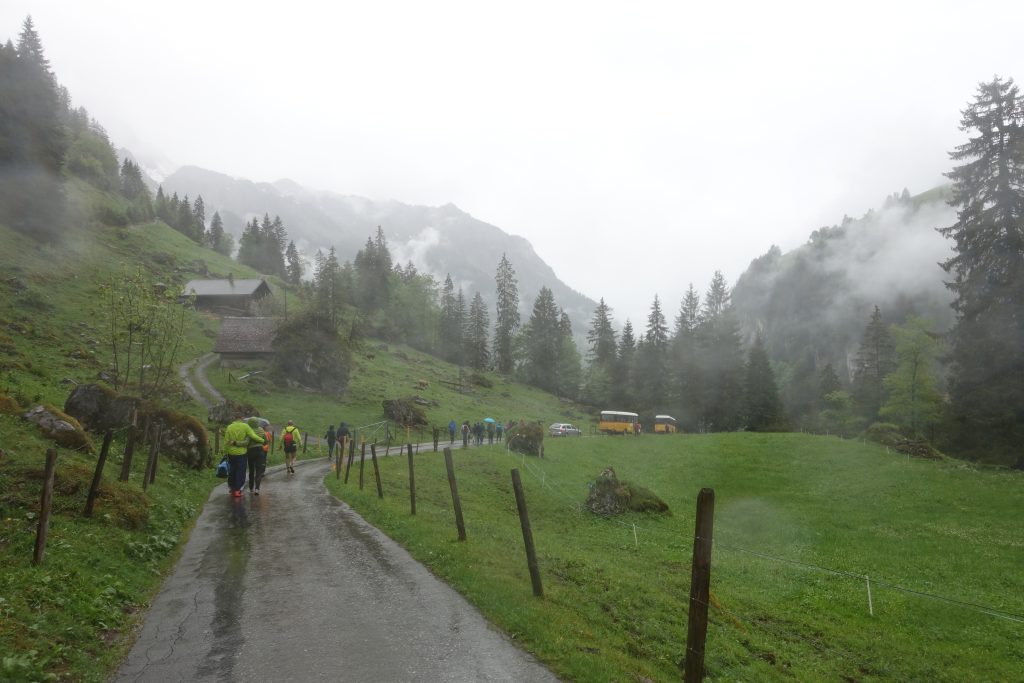 Finaler Aufstieg von Tschingelsee zur Griesalp beim Blüemlisalplauf
